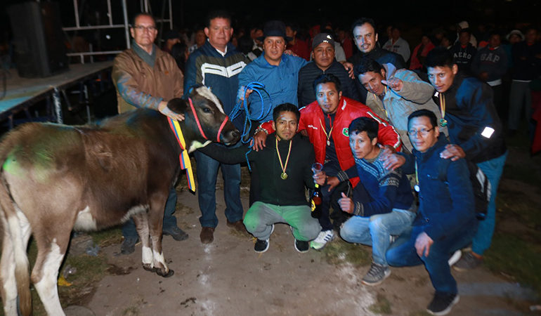 FIN DE SEMANA DE DEPORTE Y CONFRATERNIDAD EN YATAPAMBA