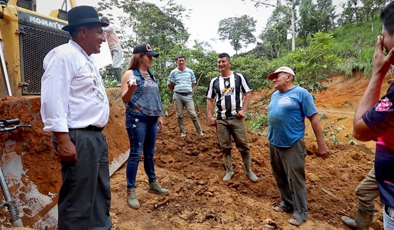 ALCALDE DEL CANTÓN GUARANDA, VERIFICA AVANCE DE OBRAS EN SAN LUIS DE PAMBIL