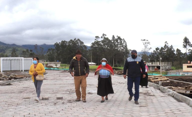 ALCALDE MEDARDO CHIMBOLEMA, VISITÓ OBRAS EN EJECUCIÓN