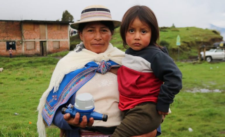 LA COCHAPAMBA FORTALECE Y PRIORIZA EL CONSUMO DE AGUA CON LA INSTALACIÓN DE 70 MEDIDORES.