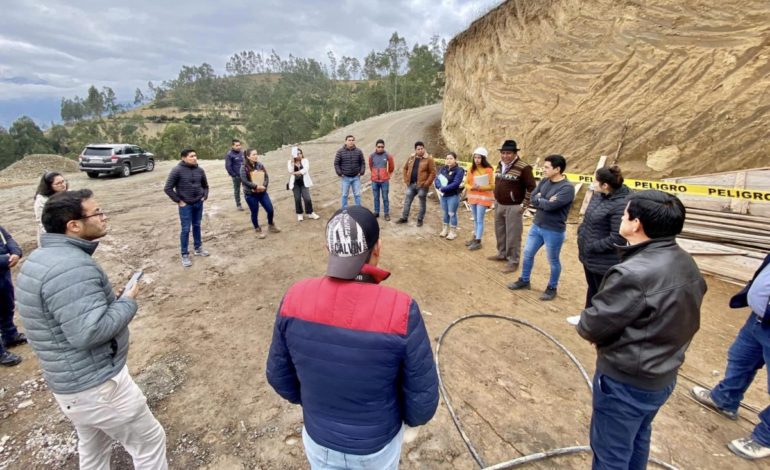 ALCALDES Y DELEGADOS DE LOS MUNICIPIOS QUE FORMAN LA MANCOMUNIDAD BOLÍVAR, VISITARON EL CENTRO DE APROVECHAMIENTO DE RESIDUOS SÓLIDOS