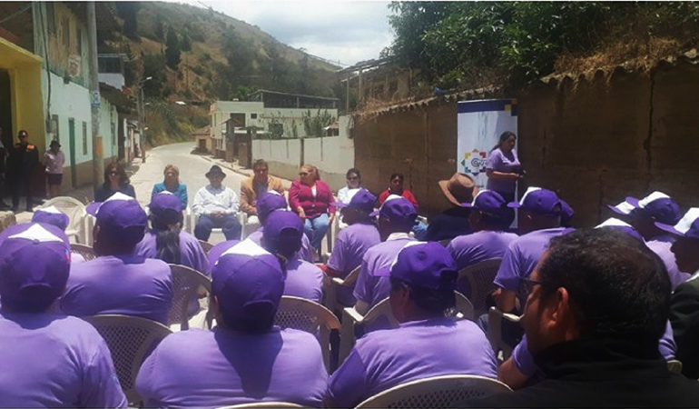 ALCALDE RAMSSES TORRES, ENTREGA ADOQUINADO EN LA PARROQUIA SAN LORENZO