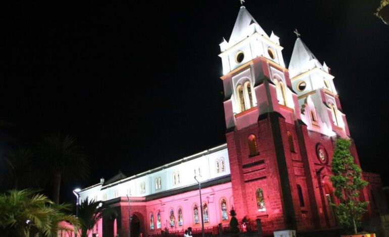 DESCUBRE INCREÍBLES RINCONES DE GUARANDA EN ESTE FERIADO