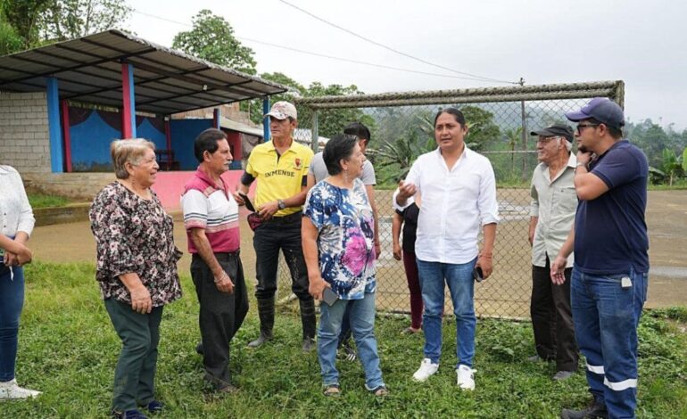 ALCALDE REALIZÓ RECORRIDO POR ALGUNOS SECTORES DE LA PARROQUIA SAN LUIS DE PAMBIL